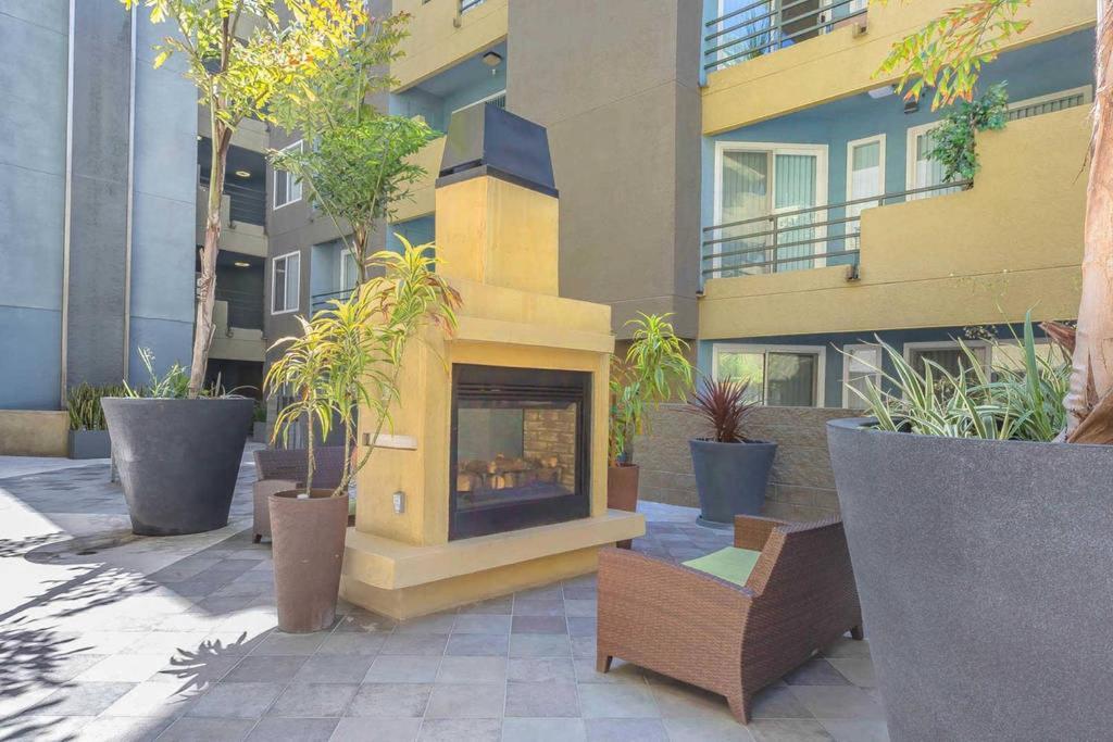 HOLYWOOD HILLS !!! 2BED Studio !!! Apartamento Los Ángeles Exterior foto