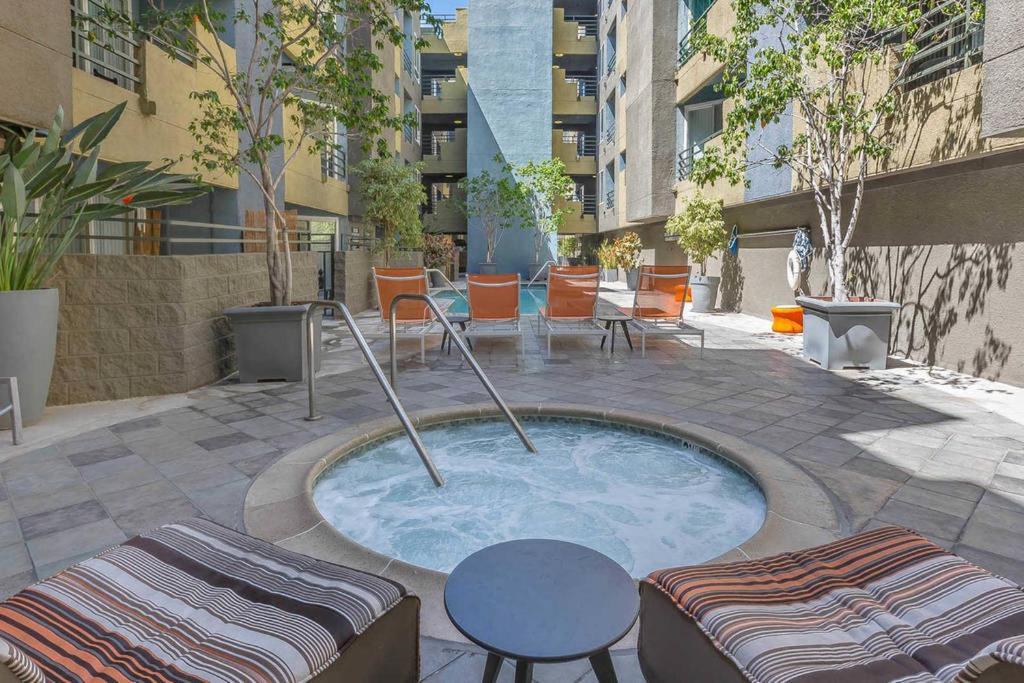 HOLYWOOD HILLS !!! 2BED Studio !!! Apartamento Los Ángeles Exterior foto